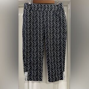 Chico's 🆕🆕 Perfect Stretch Josie Slim Capri Size 10